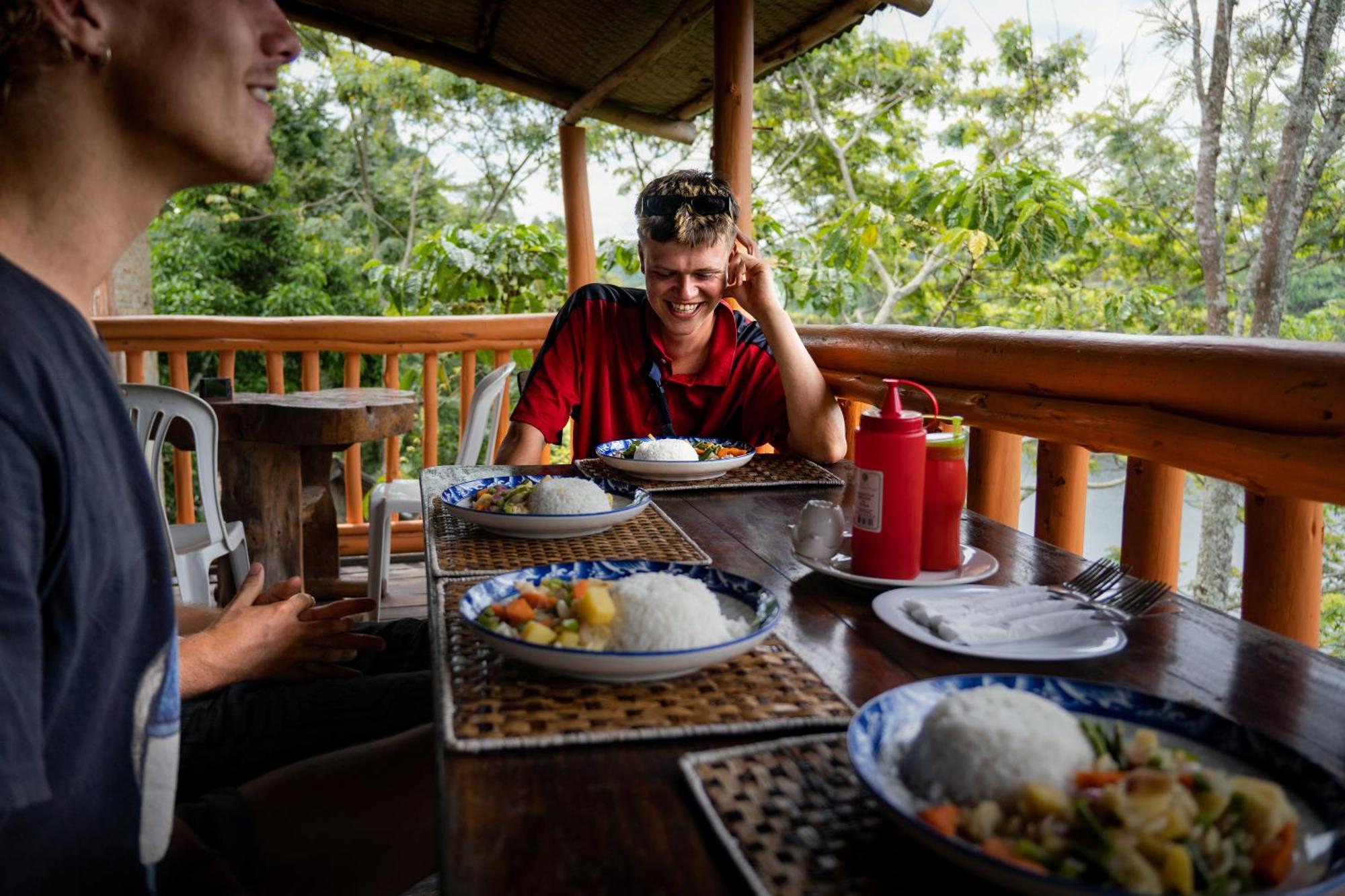 Rubirizi Dave The Cave Eco Lodge And Cultural Campsite מראה חיצוני תמונה